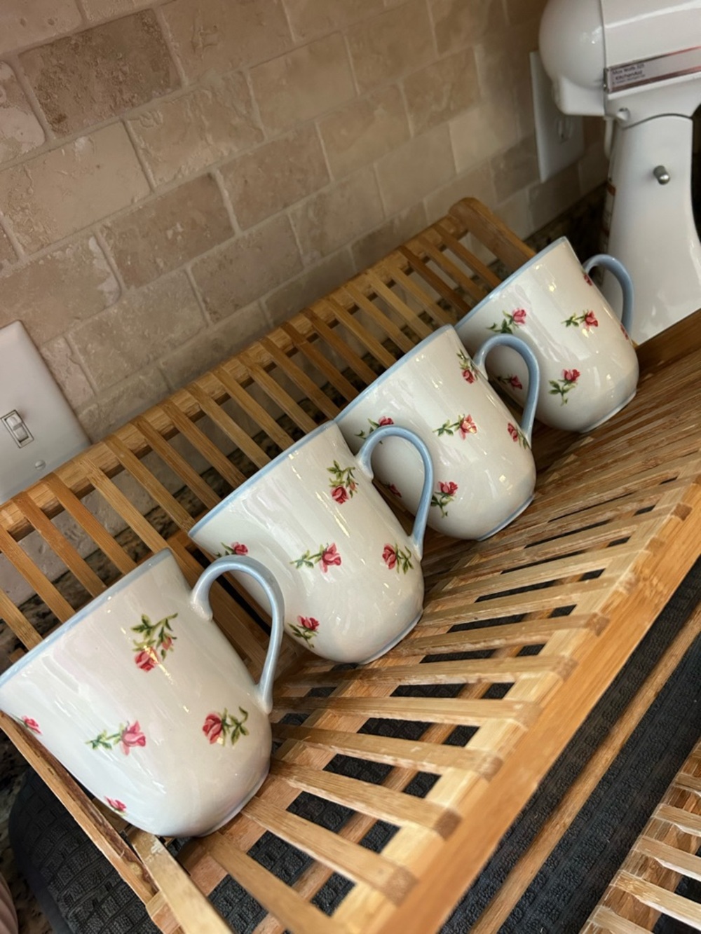 Vintage set of 4 Laura Ashley Coffee Tea Mugs Cups Floral Rose Cottagecore